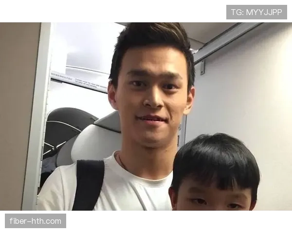 孙杨家的冰箱里塞满了蛋白粉，连饮料都得按毫升算